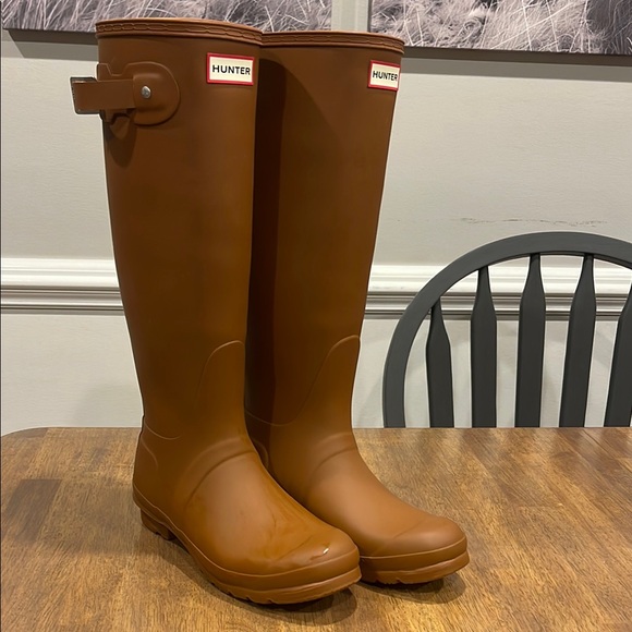 Hunter Shoes - Hunter Tall Rain Boots in Brown